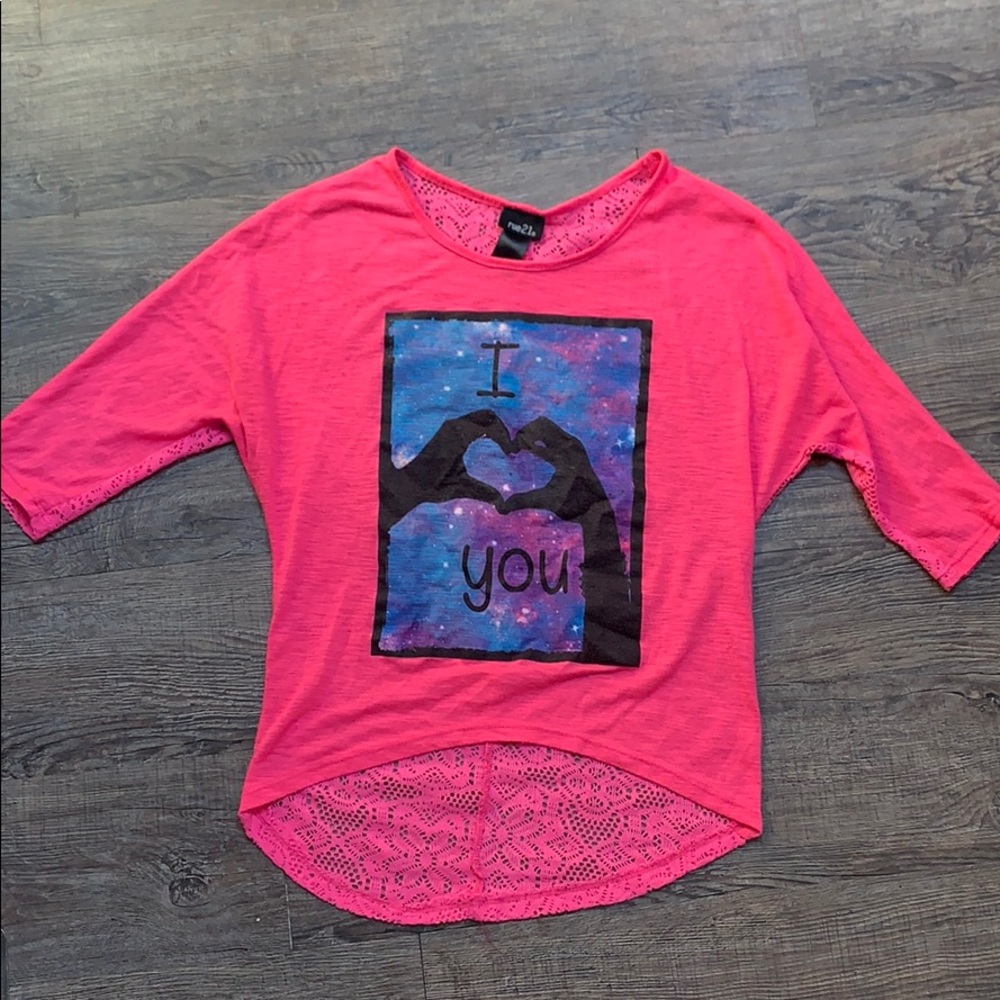 RUE21 TEE
